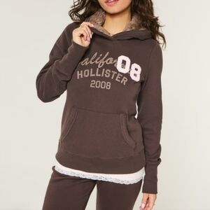 Hollister ~ Dark Brown Faux Fur Lined Hood Graphic Hoodie (XXL)